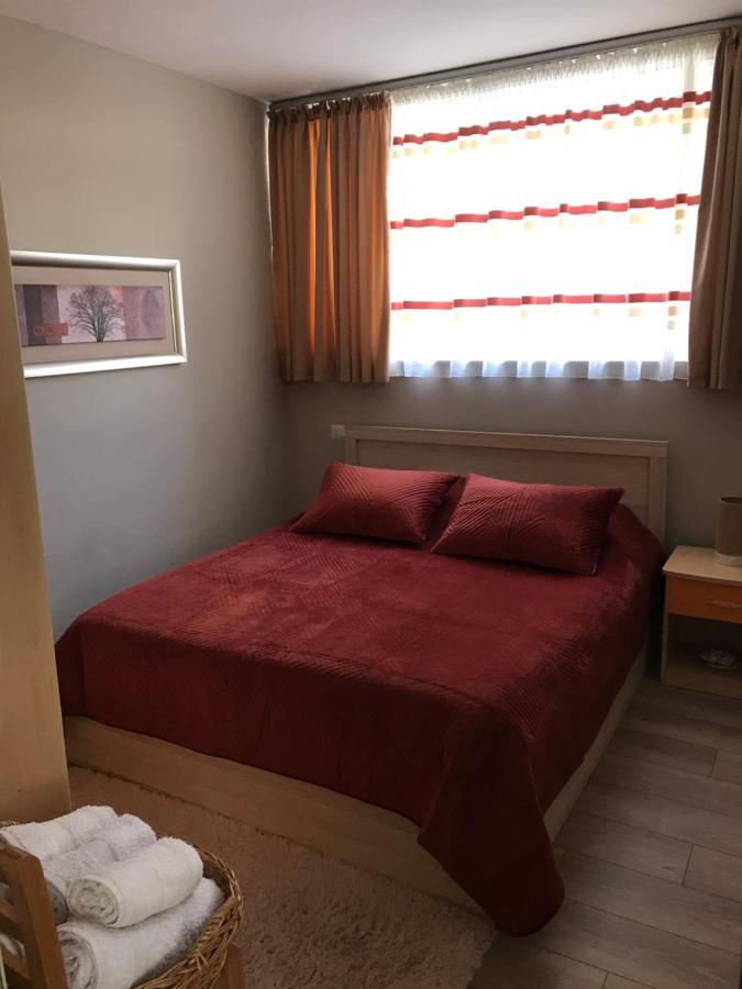 Home Away From Home Apartment Durrës Esterno foto